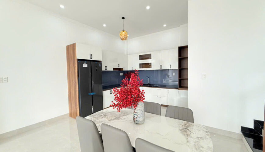 z6941263204428_163865c7ab90b8970bd3587f6509b64d