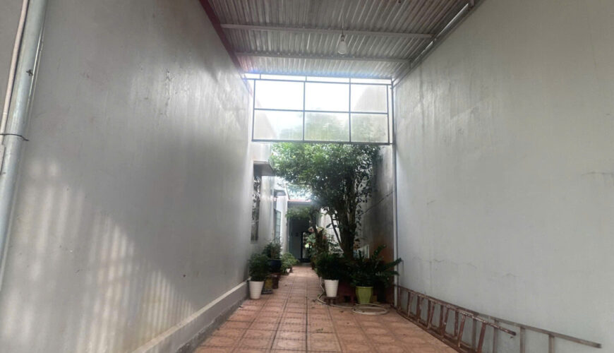 z6977588079903_05085aec37f9c5f99ac91df599e30dc9