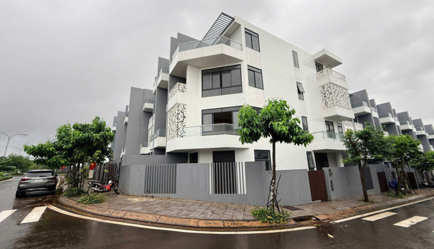 L087 nha thanh pho ca phe (3)