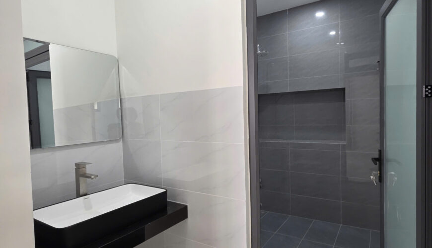 M033 cho thue nha ecocity (12)