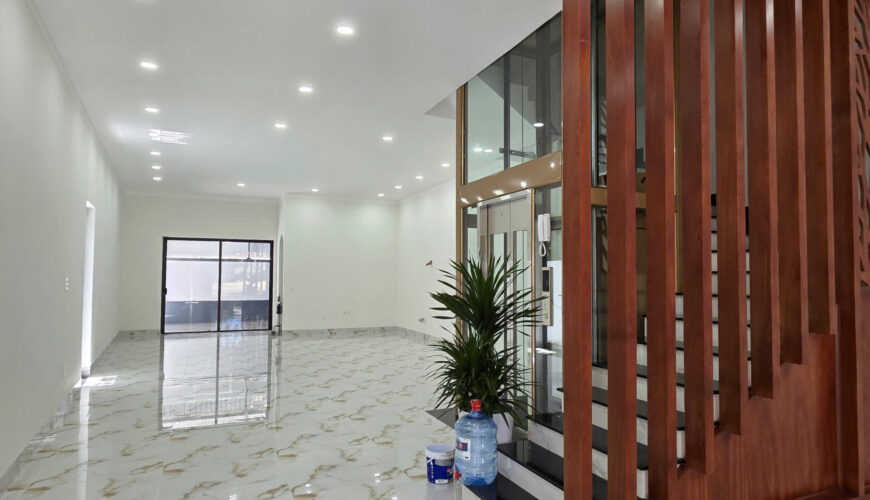 M033 cho thue nha ecocity (16)