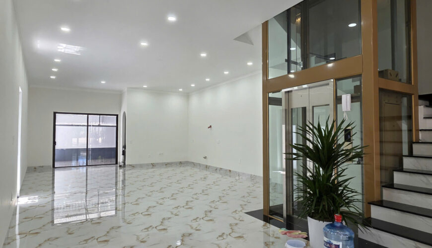 M033 cho thue nha ecocity (17)